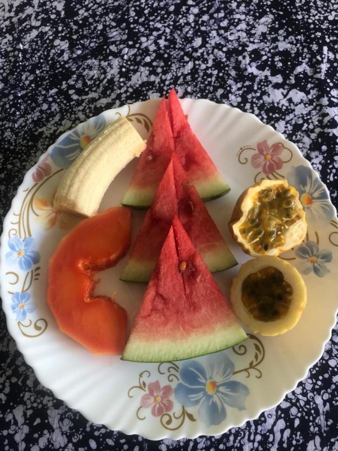 L&J Modern Backpackers Kinondoni Bed & Breakfast Dar es Salaam Bagian luar foto